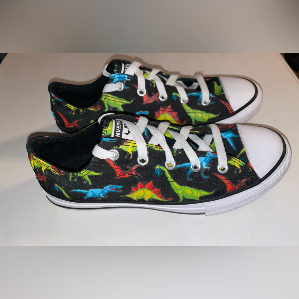 Converse Shoes Size 3